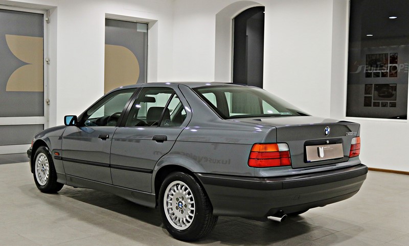 1995 BMW 318IS 1400KMS